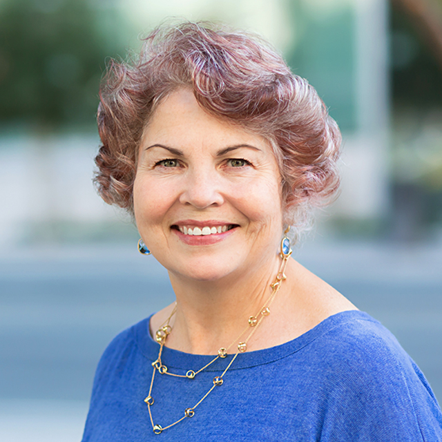 Portrait of Elizabeth Lynn