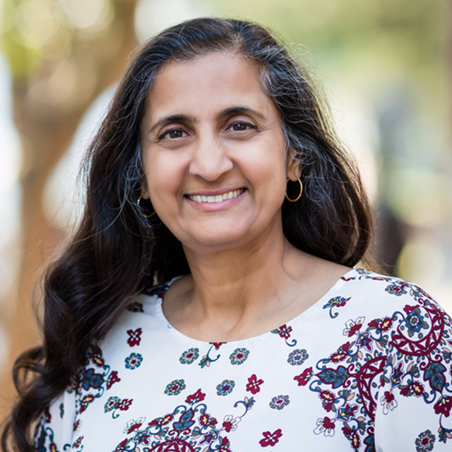 Portrait of Saras Ramanathan