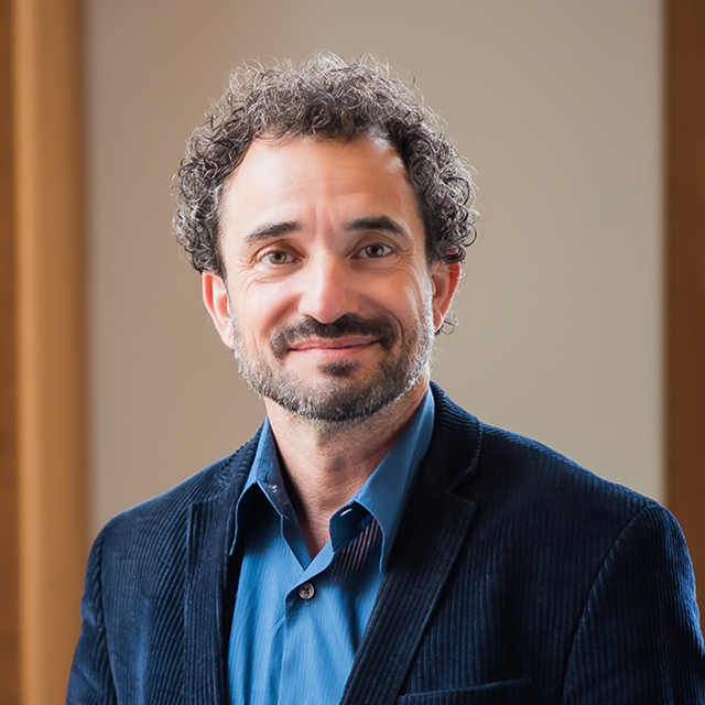 Portrait of Guy Shochat